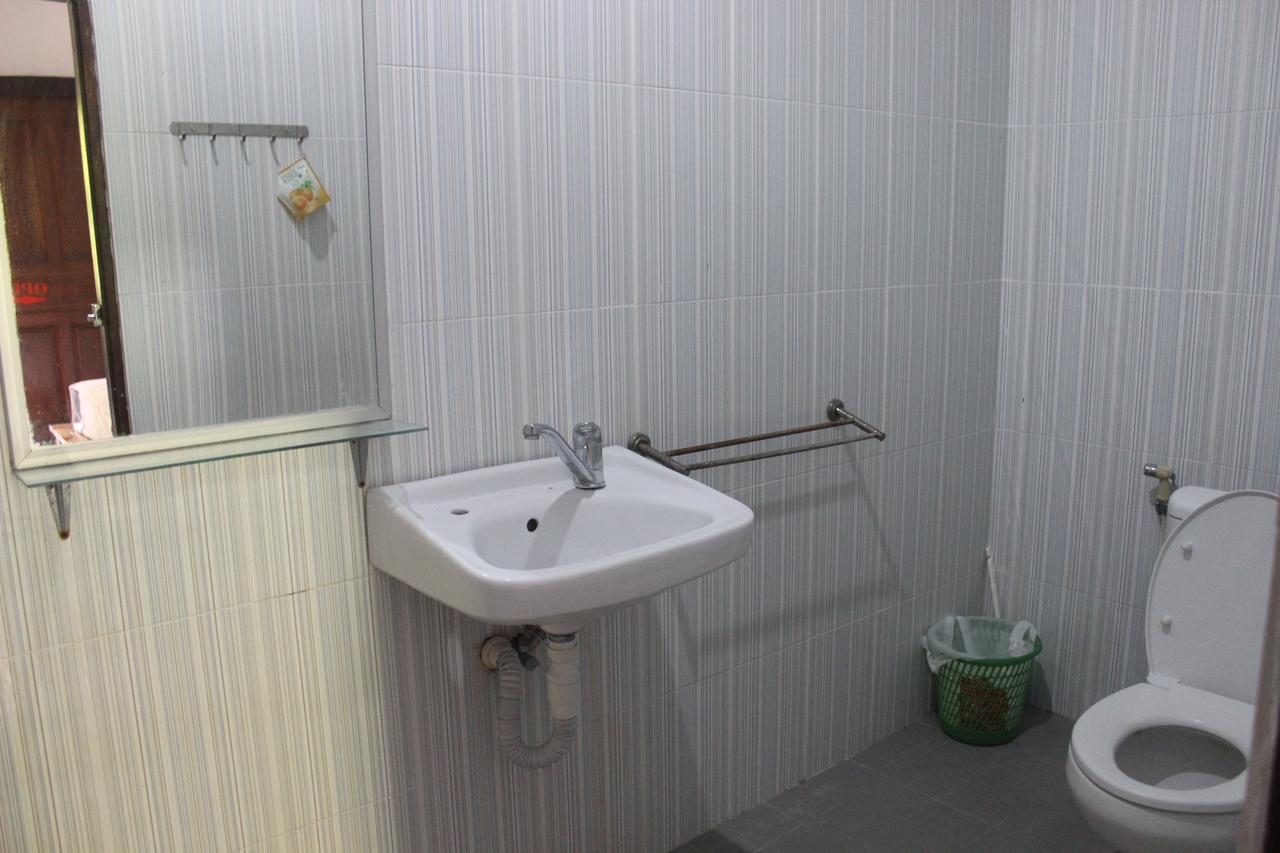 Gedul Homestay Canggu Exteriör bild